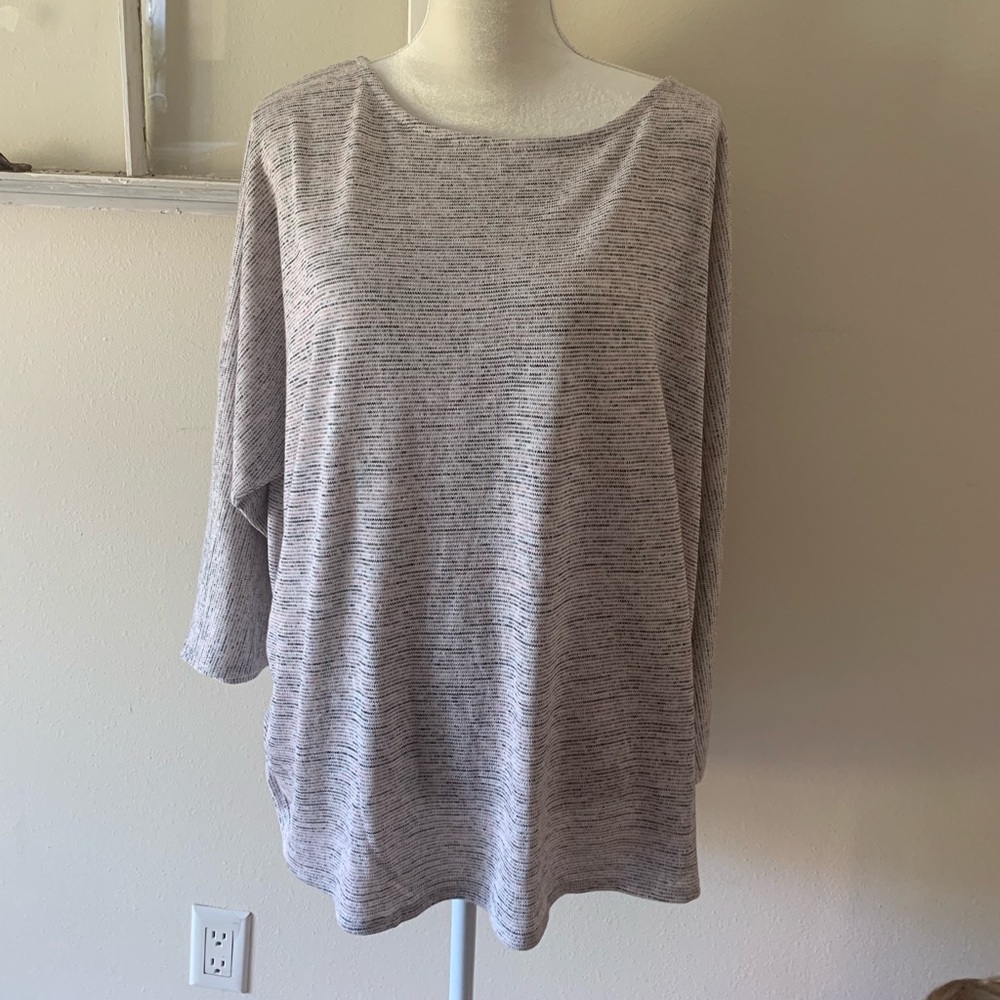 Avenue 22/24 Plus Size Knit Sweater/Blouse
